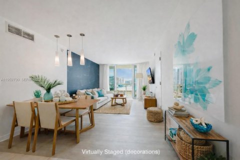 Condominio en venta en Hallandale Beach, Florida, 2 dormitorios, 95.69 m2 № 2009928 - foto 4