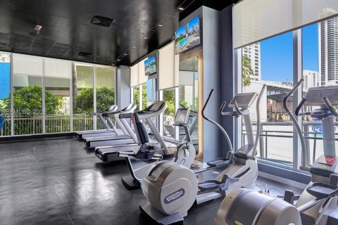 Condominio en venta en Hallandale Beach, Florida, 2 dormitorios, 95.69 m2 № 2009928 - foto 27