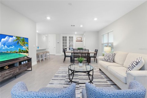 House in Punta Gorda, Florida 2 bedrooms, 138.98 sq.m. № 2111417 - photo 6