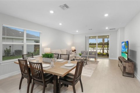 House in Punta Gorda, Florida 2 bedrooms, 138.98 sq.m. № 2111417 - photo 8