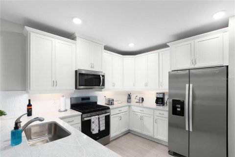 House in Punta Gorda, Florida 2 bedrooms, 138.98 sq.m. № 2111417 - photo 13