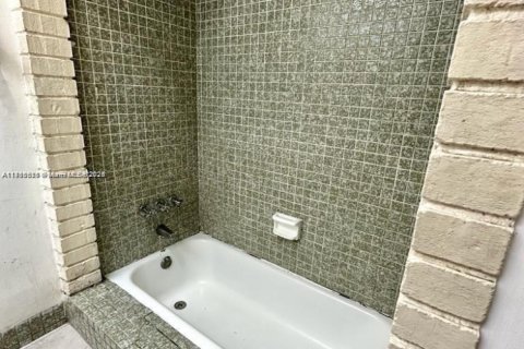 Appartement à louer à North Lauderdale, Floride: 3 chambres, 250.84 m2 № 1926154 - photo 8