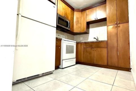 Appartement à louer à North Lauderdale, Floride: 3 chambres, 250.84 m2 № 1926154 - photo 6