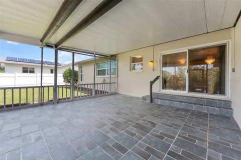Villa ou maison à vendre à Tampa, Floride: 3 chambres, 130.16 m2 № 1916109 - photo 24