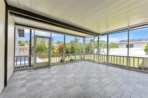 Villa ou maison à vendre à Tampa, Floride: 3 chambres, 130.16 m2 № 1916109 - photo 23