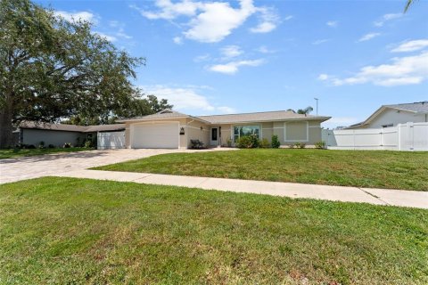 Villa ou maison à vendre à Tampa, Floride: 3 chambres, 130.16 m2 № 1916109 - photo 4