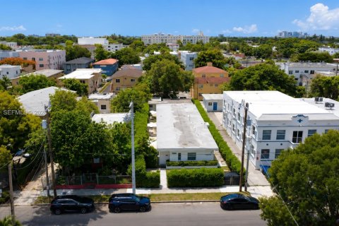 Immobilier commercial à Miami, Floride № 2276908