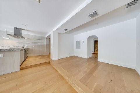 Купить виллу или дом в Майами-Бич, Флорида 4 спальни, 356.09м2, № 2081454 - фото 8