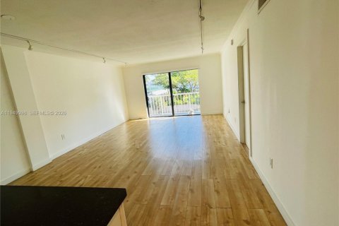 Снять в аренду кондоминиум в Майами, Флорида 2 спальни, 91.97м2, № 2004878 - фото 4