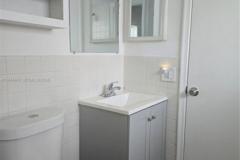 Apartment in Pompano Beach, Florida 2 bedrooms, 1172.15 sq.m. № 2152826 - photo 4
