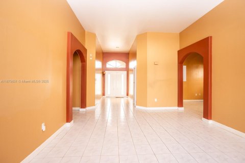 Villa ou maison à vendre à Miami, Floride: 4 chambres, 252.97 m2 № 1942115 - photo 21