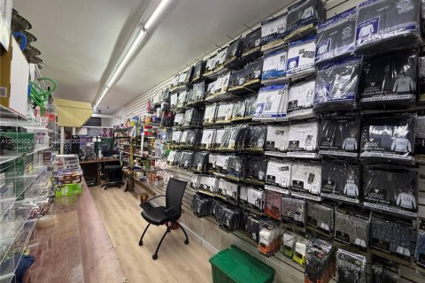 Купить коммерческую недвижимость в Холливуд, Флорида № 1979242 - фото 7