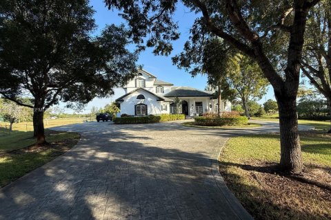 Casa en venta en Southwest Ranches, Florida, 4 dormitorios, 432.09 m2 № 1986455 - foto 1