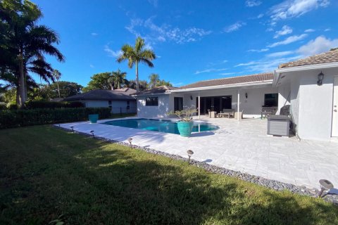 House in Coral Springs, Florida 4 bedrooms, 270.44 sq.m. № 2417976