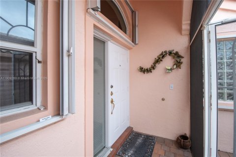 House in Boynton Beach, Florida 2 bedrooms, 149.76 sq.m. № 1967117 - photo 3