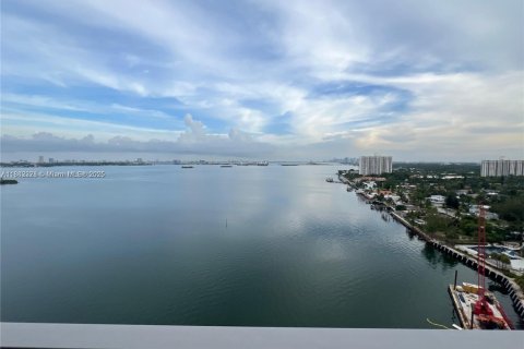 Copropriété à louer à Miami, Floride: 2 chambres, 127.93 m2 № 1891167 - photo 16