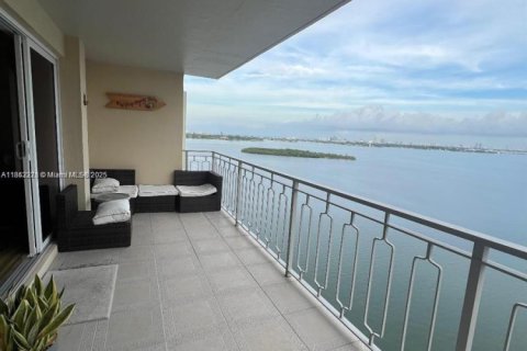 Copropriété à louer à Miami, Floride: 2 chambres, 127.93 m2 № 1891167 - photo 4