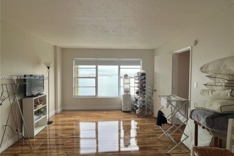Copropriété à louer à Miami, Floride: 2 chambres, 127.93 m2 № 1891167 - photo 14