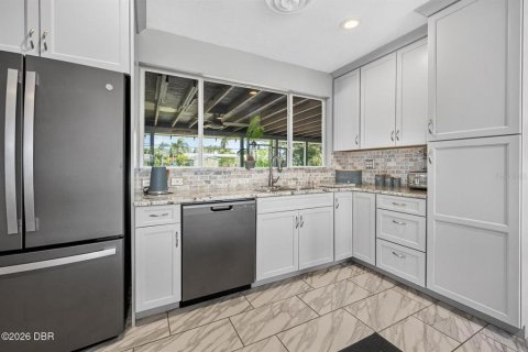 Casa en venta en Ormond Beach, Florida, 4 dormitorios, 187.66 m2 № 2381122 - foto 17