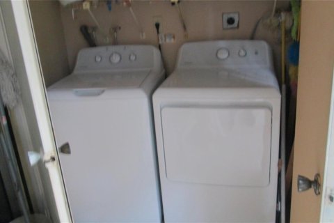 Copropriété à vendre à Lauderdale Lakes, Floride: 2 chambres, 97.55 m2 № 2084583 - photo 19