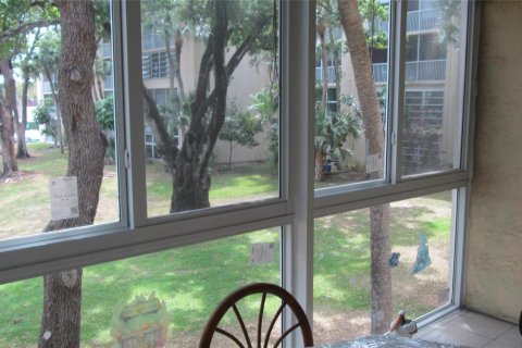 Copropriété à vendre à Lauderdale Lakes, Floride: 2 chambres, 97.55 m2 № 2084583 - photo 16