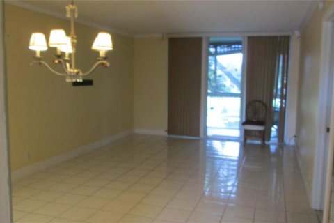 Copropriété à vendre à Lauderdale Lakes, Floride: 2 chambres, 97.55 m2 № 2084583 - photo 10