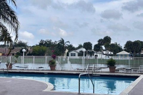 Condo in Oakland Park, Florida, 1 bedroom  № 2038340 - photo 18