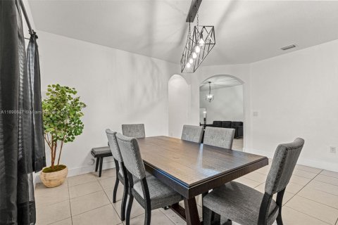 Villa ou maison à vendre à Homestead, Floride: 4 chambres, 201.78 m2 № 1943505 - photo 8