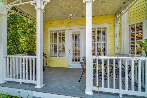 Townhouse in Tampa, Florida 3 bedrooms, 235.69 sq.m. № 1747002 - photo 28