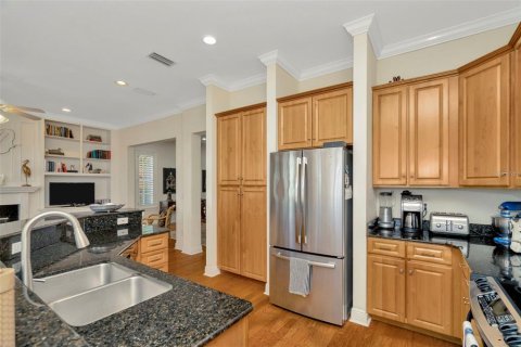 Townhouse in Tampa, Florida 3 bedrooms, 235.69 sq.m. № 1747002 - photo 15