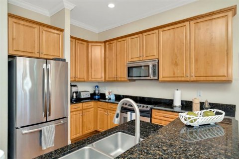 Townhouse in Tampa, Florida 3 bedrooms, 235.69 sq.m. № 1747002 - photo 14