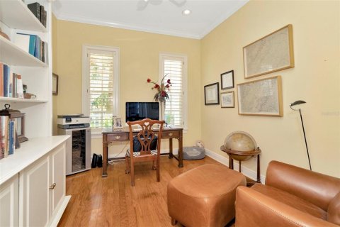 Townhouse in Tampa, Florida 3 bedrooms, 235.69 sq.m. № 1747002 - photo 11