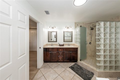 House in Orlando, Florida 3 bedrooms, 227.24 sq.m. № 1542624 - photo 26