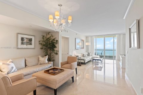 Снять в аренду кондоминиум в Санни-Айлс-Бич, Флорида 3 спальни, 188.68м2, № 1988183 - фото 5