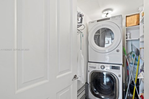 Снять в аренду кондоминиум в Санни-Айлс-Бич, Флорида 3 спальни, 188.68м2, № 1988183 - фото 19