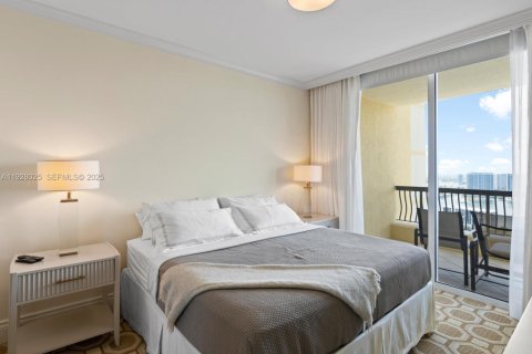 Снять в аренду кондоминиум в Санни-Айлс-Бич, Флорида 3 спальни, 188.68м2, № 1988183 - фото 26