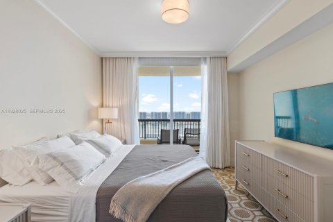 Снять в аренду кондоминиум в Санни-Айлс-Бич, Флорида 3 спальни, 188.68м2, № 1988183 - фото 25