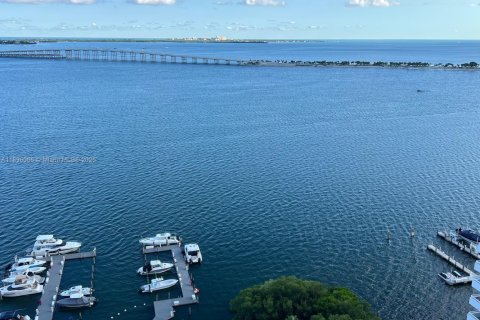 Condo in Miami, Florida, 3 bedrooms  № 1949855 - photo 15