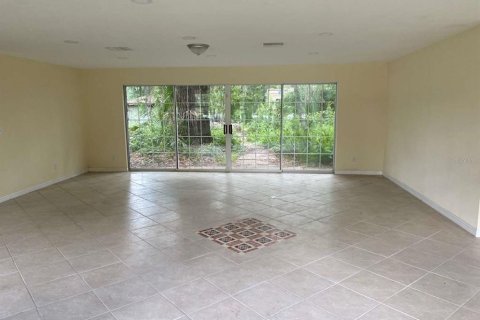 House in Lutz, Florida 6 bedrooms, 353.77 sq.m. № 1787472 - photo 15