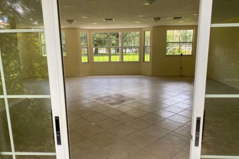 House in Lutz, Florida 6 bedrooms, 353.77 sq.m. № 1787472 - photo 14