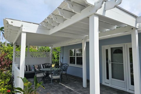 House in Sarasota, Florida 2 bedrooms, 85.1 sq.m. № 1665782 - photo 9