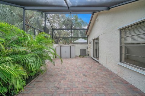 Villa ou maison à louer à Miami, Floride: 3 chambres, 123.28 m2 № 1998078 - photo 28