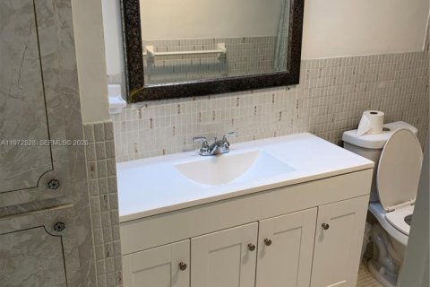 Снять в аренду кондоминиум в Авентура, Флорида 2 спальни, 100.61м2, № 2044266 - фото 13