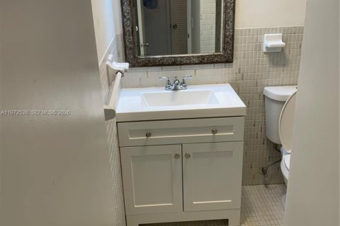 Снять в аренду кондоминиум в Авентура, Флорида 2 спальни, 100.61м2, № 2044266 - фото 9