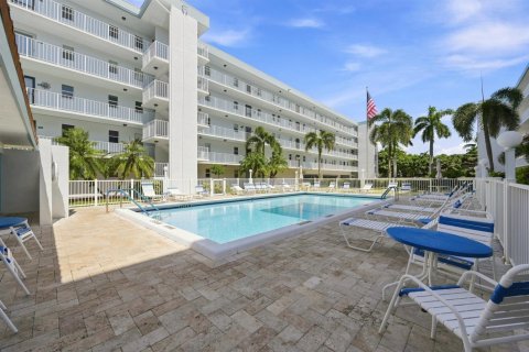 Copropriété à vendre à Lauderdale-by-the-Sea, Floride: 2 chambres, 109.62 m2 № 2309680 - photo 28