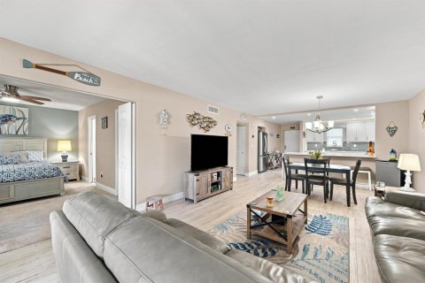 Copropriété à vendre à Lauderdale-by-the-Sea, Floride: 2 chambres, 109.62 m2 № 2309680 - photo 10