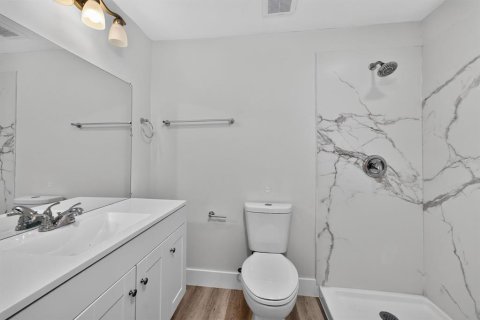 House in Port Charlotte, Florida 2 bedrooms, 86.49 sq.m. № 2391460 - photo 28