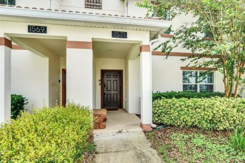 Townhouse in Davenport, Florida 4 bedrooms, 176.7 sq.m. № 2104575 - photo 2