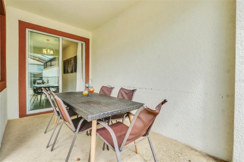 Townhouse in Davenport, Florida 4 bedrooms, 176.7 sq.m. № 2104575 - photo 28