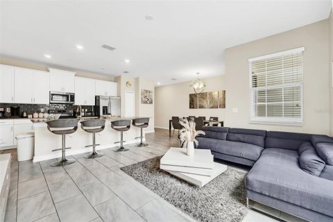 Townhouse in Davenport, Florida 4 bedrooms, 176.7 sq.m. № 2104575 - photo 16